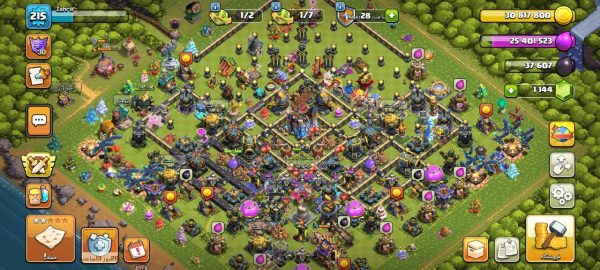 خرید اکانت مکس کلش آف کلنز تاون هال 18 لول 215 کد 50822
