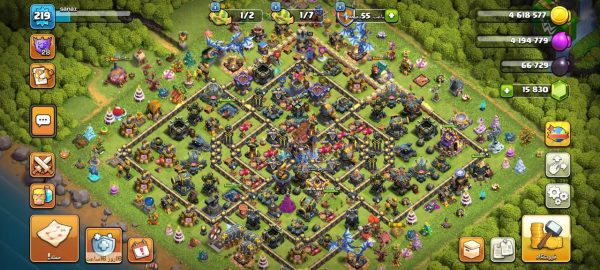 خرید اکانت مکس کلش آف کلنز تاون هال 18 لول 219 کد 11279
